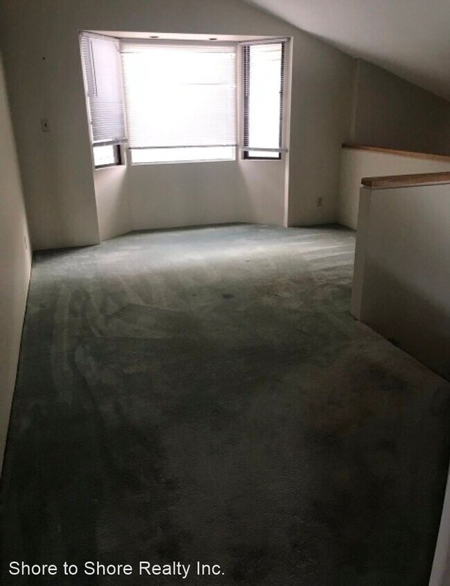 Building Photo - 3 br, 3 bath House - 730 Kumukahi St