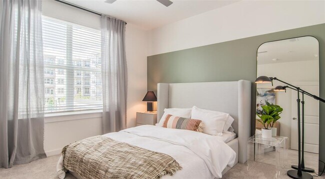 Building Photo - Lyra by Radius