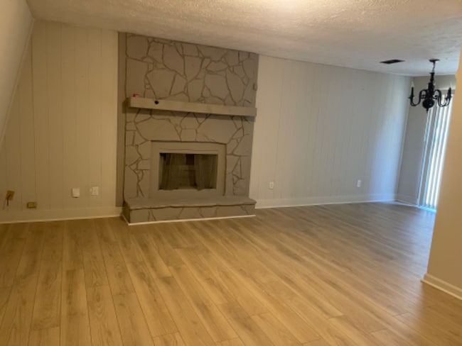 Photo - 475 Rustwood Dr Apartment