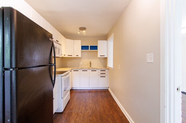 Foto del edificio - 1142 E 54th St