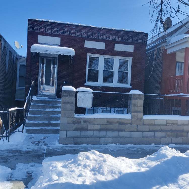 3521 S Damen Ave, Chicago, IL 60609 House for Rent in Chicago, IL