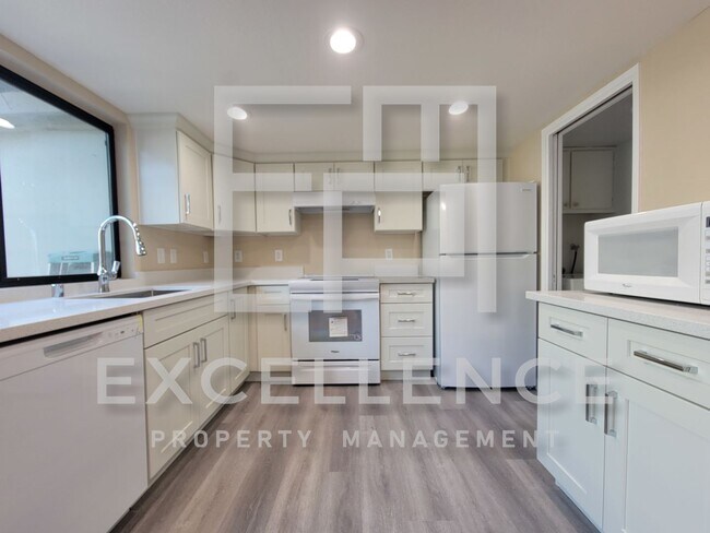 Foto del edificio - 3/2.5 Townhouse with 2 Car Garage,