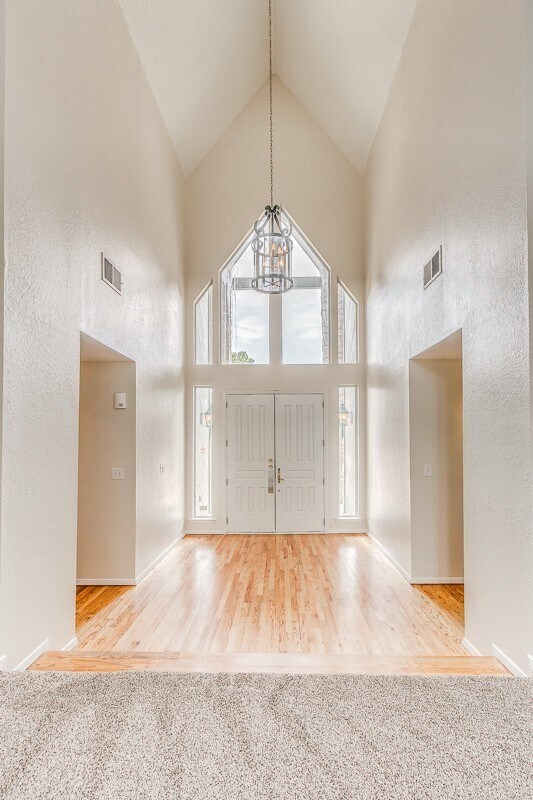 Building Photo - Custom 4 Bedroom Westside Home with 2 cozy...