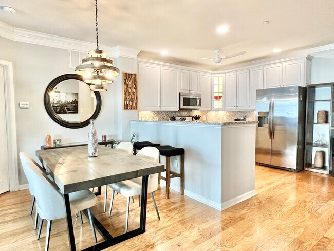 Foto del edificio - 214 Center Meadow Ln