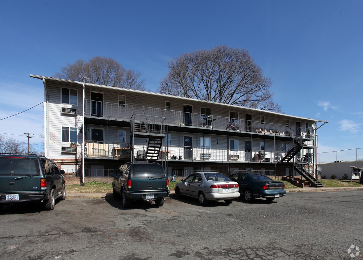 Primary Photo - 801 Hopkins St