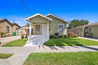 Building Photo - 2723 E 8th St