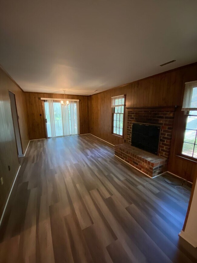 Foto del edificio - 1700 Taft Pl