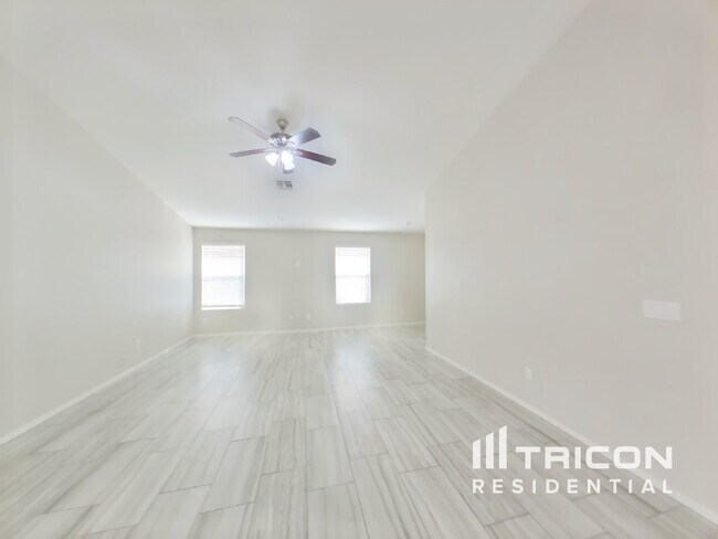 Foto del edificio - 2696 W Angel Way