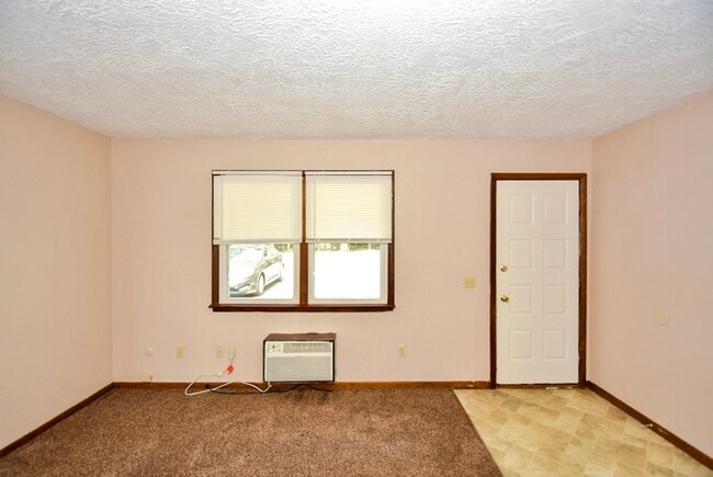 Building Photo - 2341 Ansley St