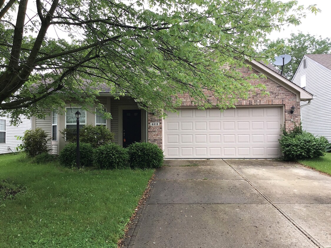 Foto principal - 6010 Woodmill Dr