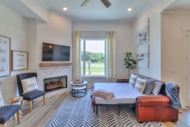 Building Photo - 40 Lake Life Ct