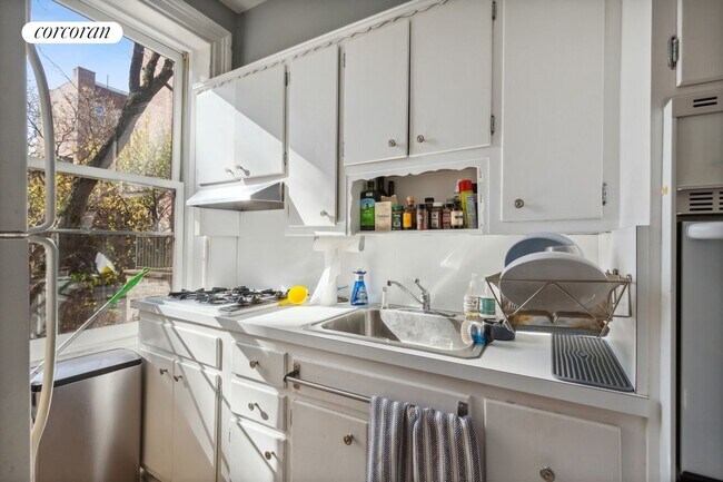 Foto del edificio - 44 Livingston St