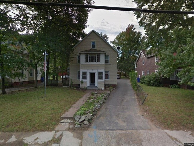 Building Photo - 91 Larrabee St