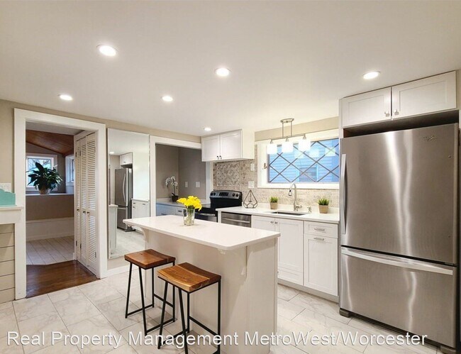 Foto del edificio - 4 br, 2 bath House - 25 Burdette Avenue