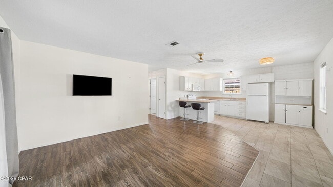 Building Photo - 3926 Sabal St
