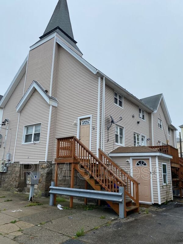 Building Photo - 88 Harrison St