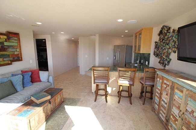 Building Photo - Hollywood Beach | Oceanfront | 4 Bedroom +...