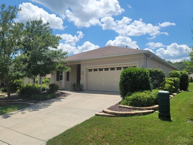 Foto del edificio - 8245 SW 78th Terrace Rd