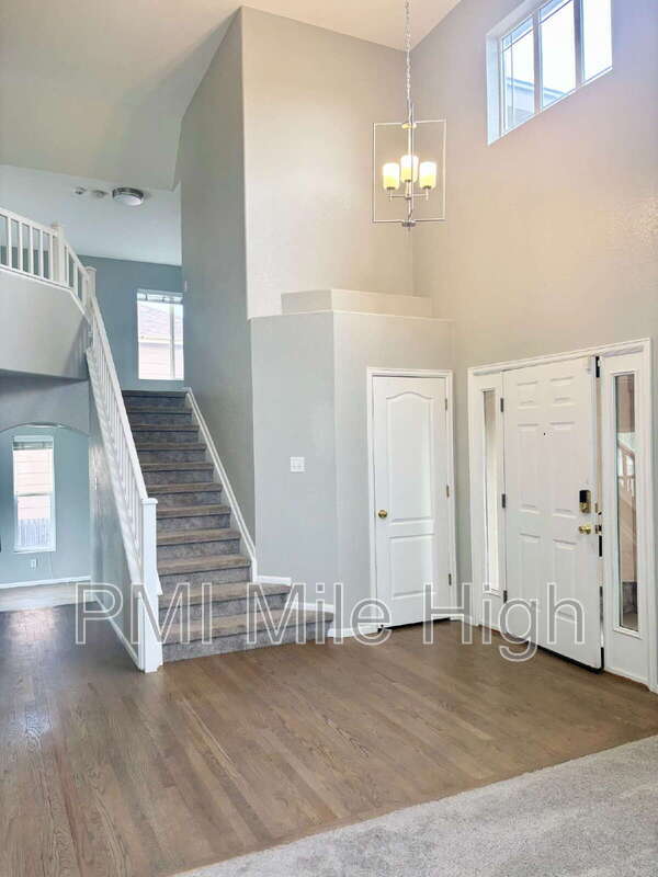 Building Photo - 4734 E 127th Dr