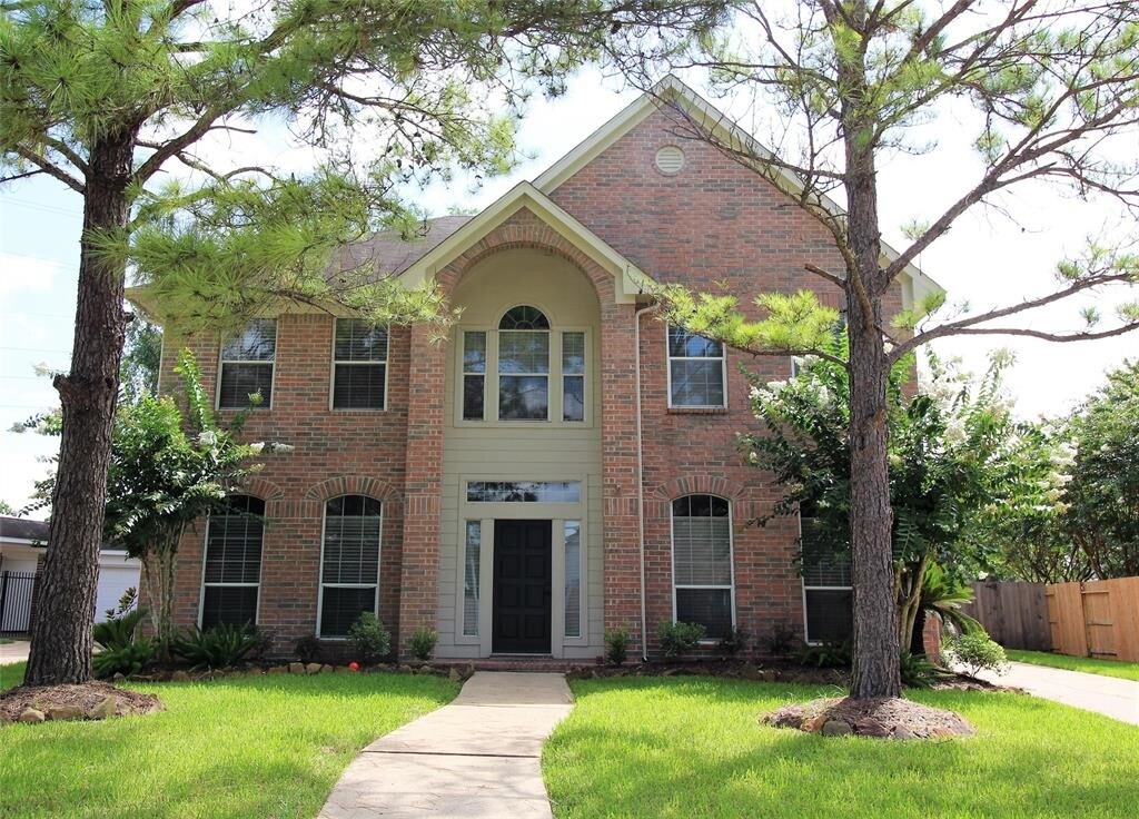 Primary Photo - 4111 Ridgepoint Dr