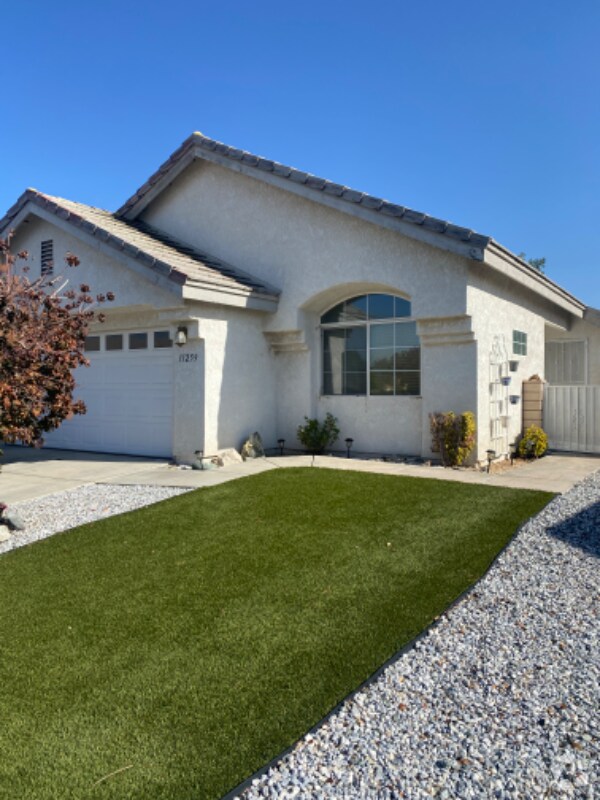 Wyndam Rose Houses under 2,000 Apple Valley, CA 3 Homes