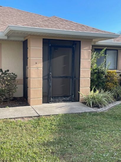 Foto del edificio - 464 Boundary Blvd