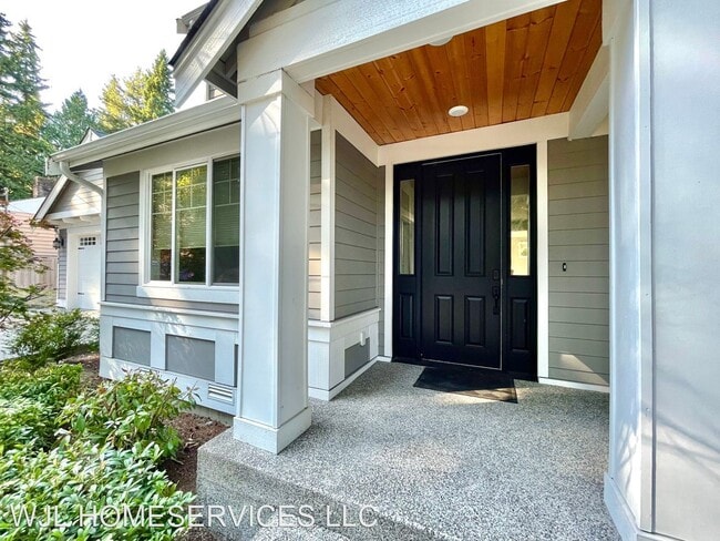 Building Photo - 5 br, 3 bath House - 12705 10th Ave NE