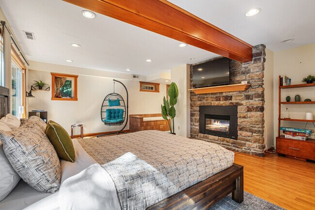 Building Photo - 16441 SE 42nd Pl