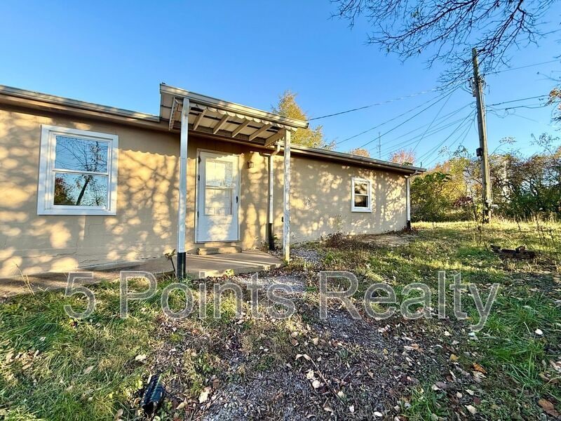 Foto principal - 7435 Cycle Ln