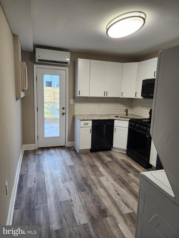 Foto del edificio - 3321 Paine St