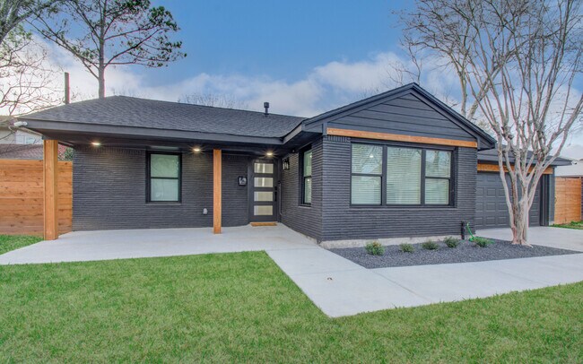 Foto del edificio - 8314 Greenbush St