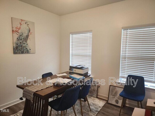 Foto del edificio - 396 Bent Willow Dr
