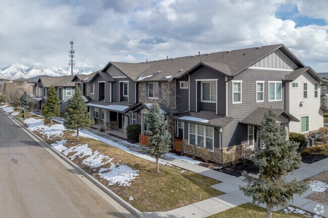 Riverton townhomes offer low-maintenance living near shops, parks and trails.