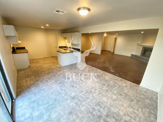 Photo - 11300 Cimarron Dr House