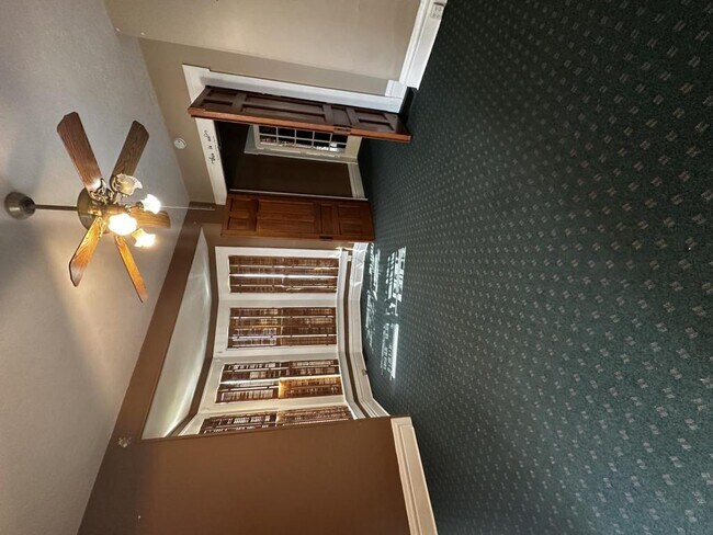 Foto del edificio - 415 Iowa Ave