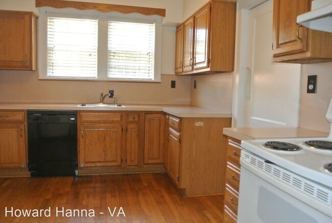 Building Photo - 3 br, 2 bath House - 1317 Buckingham Avenue