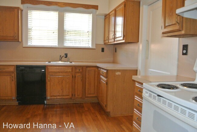 Foto del edificio - 3 br, 2 bath House - 1317 Buckingham Avenue