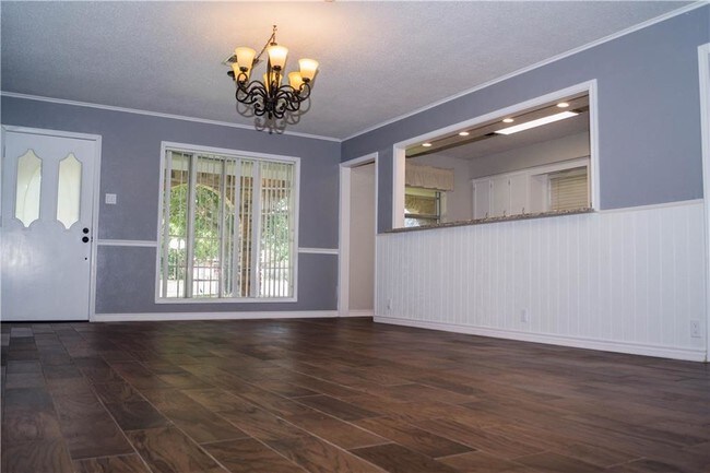 Foto del edificio - 1214 Aspen Rd