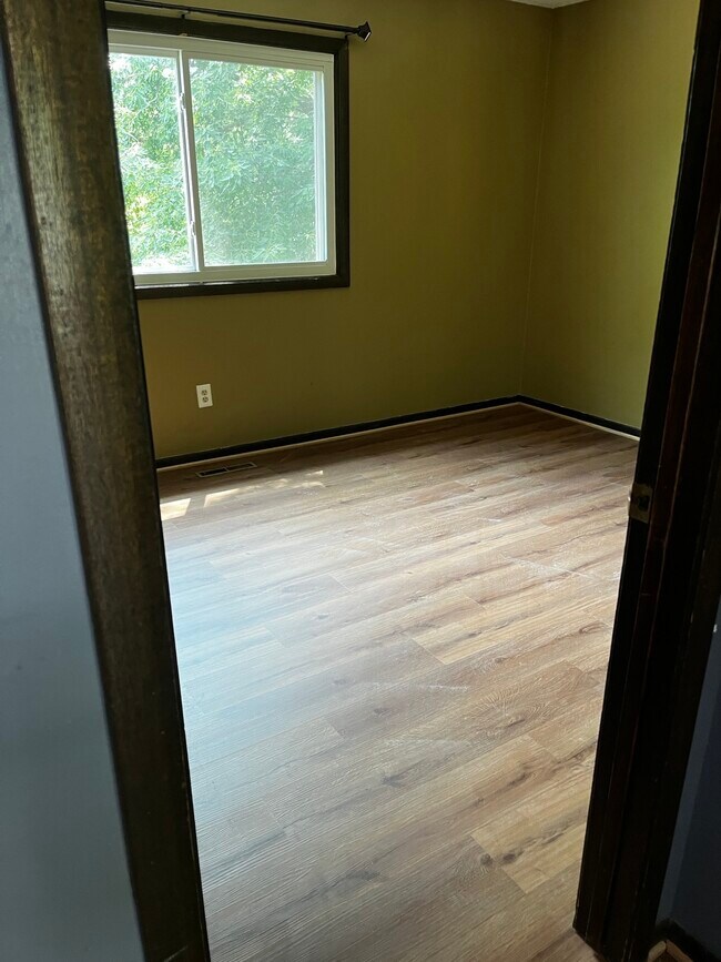 Foto del edificio - 221 E Parklane St