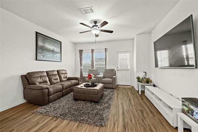 Foto del edificio - 5653 Bellissima Way