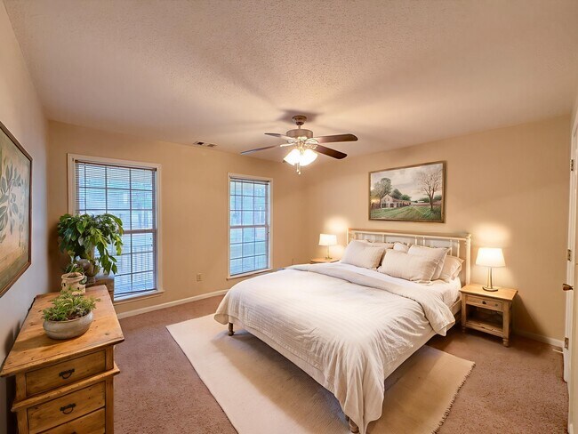 Foto del edificio - 802 N Taylor Ct