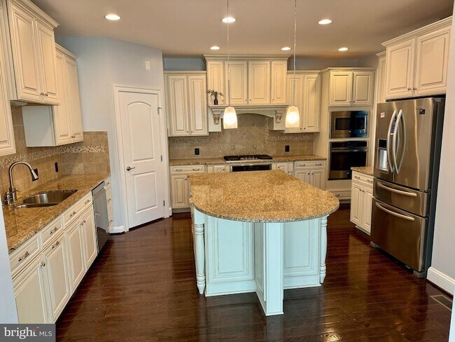 Foto del edificio - 42403 Pine Forest Dr