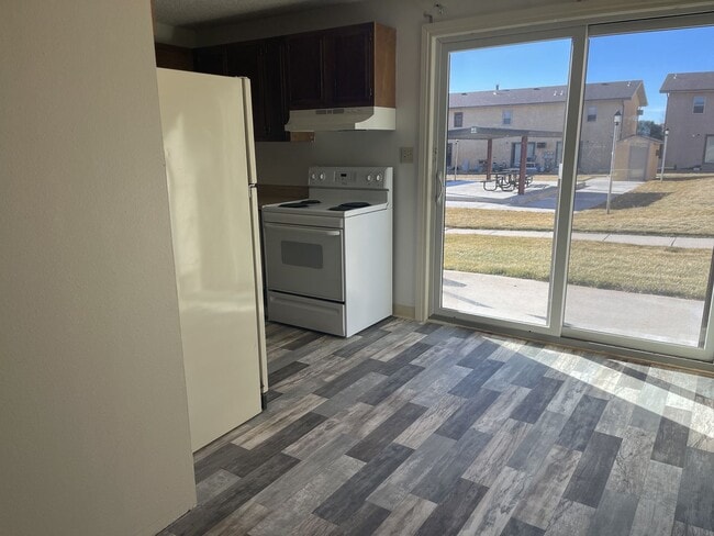 Building Photo - Two bedroom, one and half bathroom, modern...