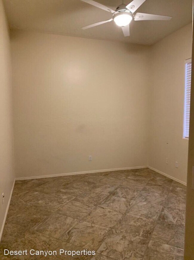Foto del edificio - 3 br, 2 bath House - 43184 W Bunker Dr