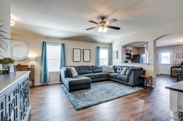 Foto del edificio - 1606 Meadow Creek Dr