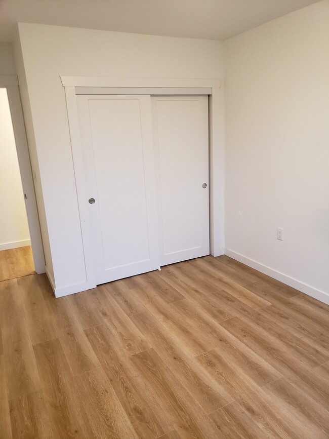 Building Photo - Alderwood Apartments