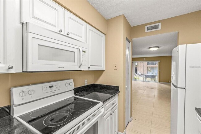 Foto del edificio - 7510 Presley Pl