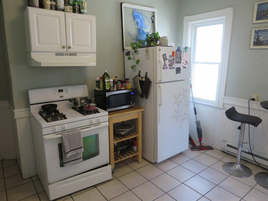 Primary Photo - 22 Spencer Ave