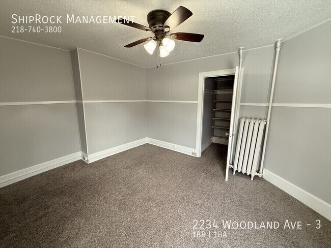 Foto del edificio - 2234 Woodland Ave