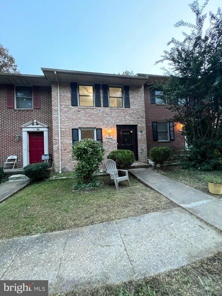 Foto del edificio - 255 Farrell Ln